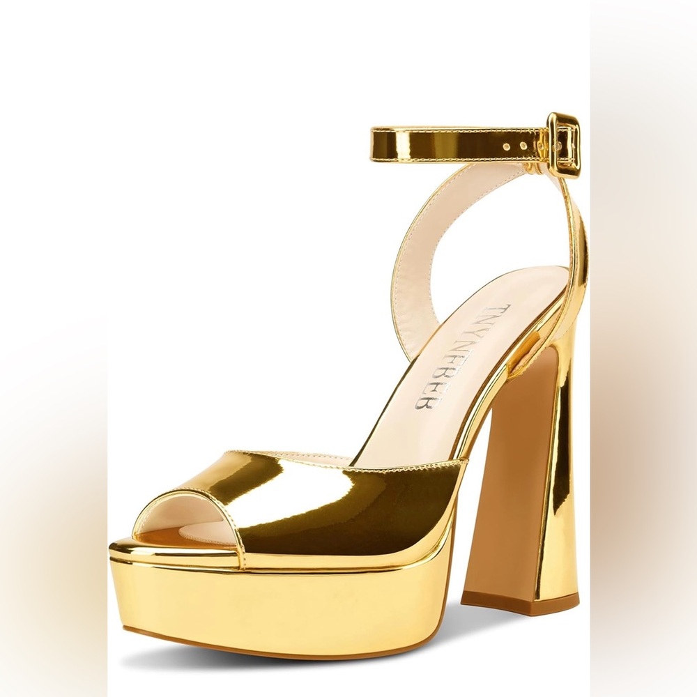 Amazon, Size 8, Brand New In Box Gold Patent Chunky High Heel!!